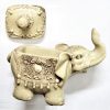 Boite éléphant en résine crème