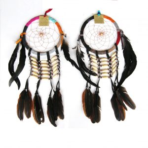 Dream catcher de 16cm et perles de couleurs naturelles Dream catcher de 16cm et perles de couleurs naturelles
