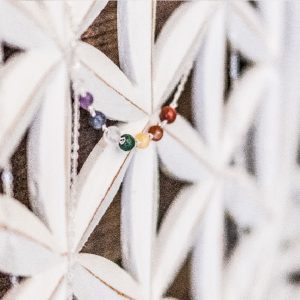 FLEUR de VIE en bois cérusé blanc