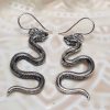 Boucle d'oreille serpent Ajar argentée