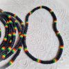 Collier rasta et perles noires 6mm
