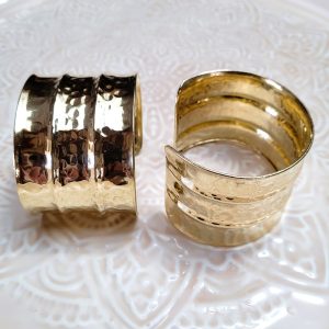 Demi-Jonc Nicole martelé doré