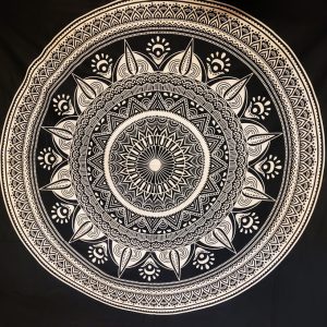Alternative view of Tenture MANDALA DIWALI noir et blanc 2,40x2.20m