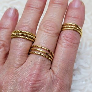 Alternative view of Bague Louise dorée