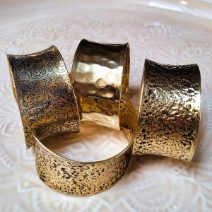 Bracelet Lili martelé ou gravé en laiton