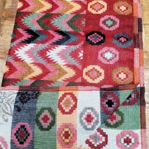 Alternative view of Châle du Népal Lucie