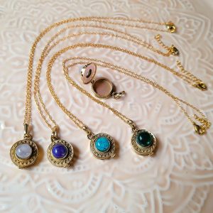 Alternative view of Pendentif Pierre Ginny