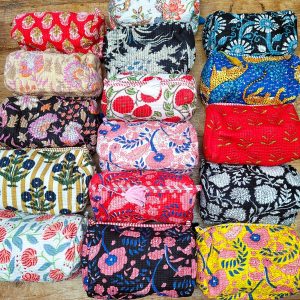 Alternative view of Trousse en Kantha matelassé d'inde