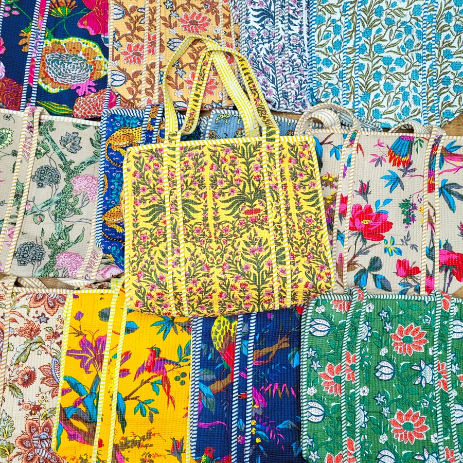 Petit Sac Kantha matelassé d'inde Petit Sac Kantha matelassé d'inde