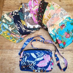 Pochette Kantha matelassé d'inde