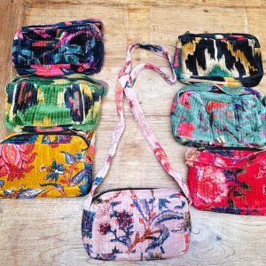 Pochette velours matelassé d'inde