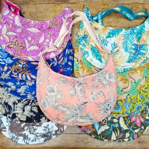 Sac demi-lune Kantha matelassé d'inde